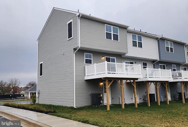 Building Photo - 61 Bristoe Sta Rd