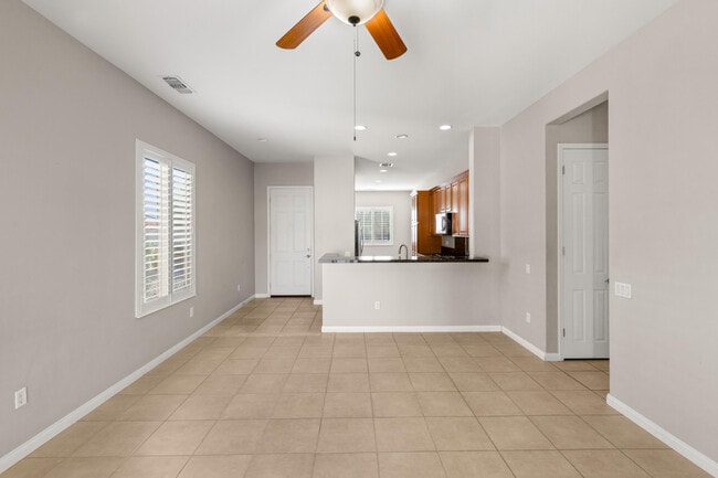 Building Photo - 81370 Avenida Altamira