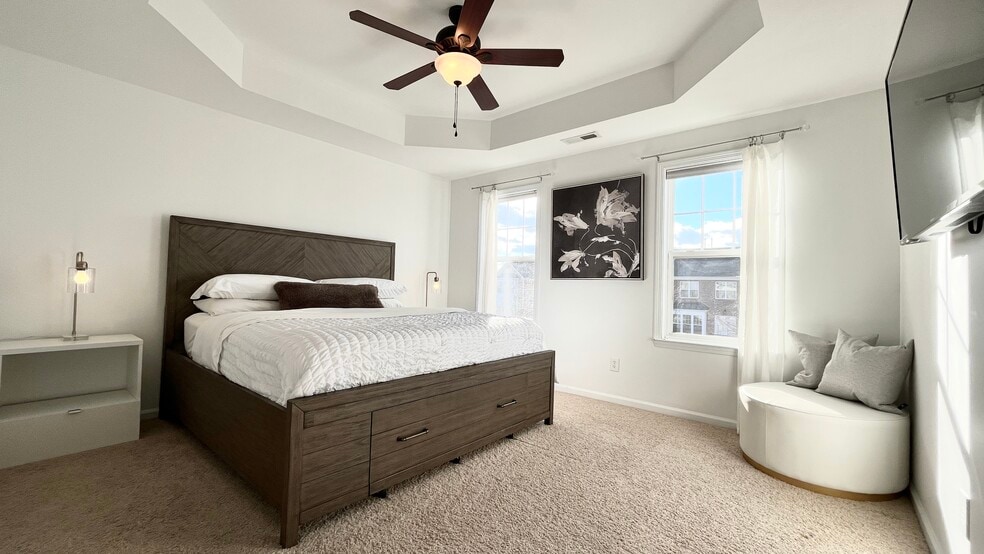 Building Photo - 10122 Glen Autumn Rd