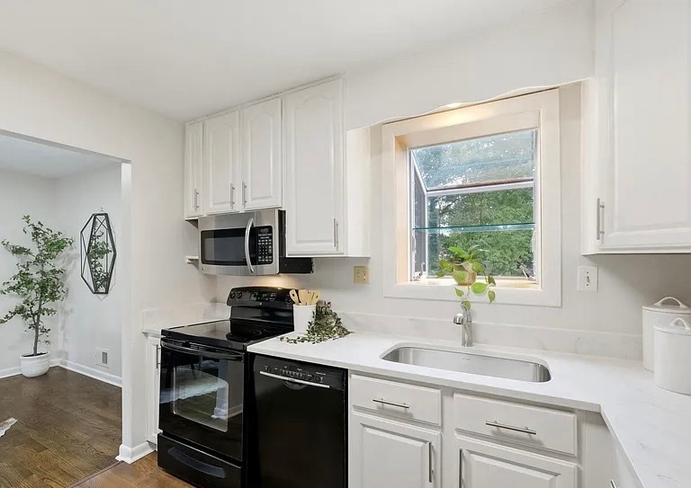 Building Photo - 7201 Loch Raven Rd