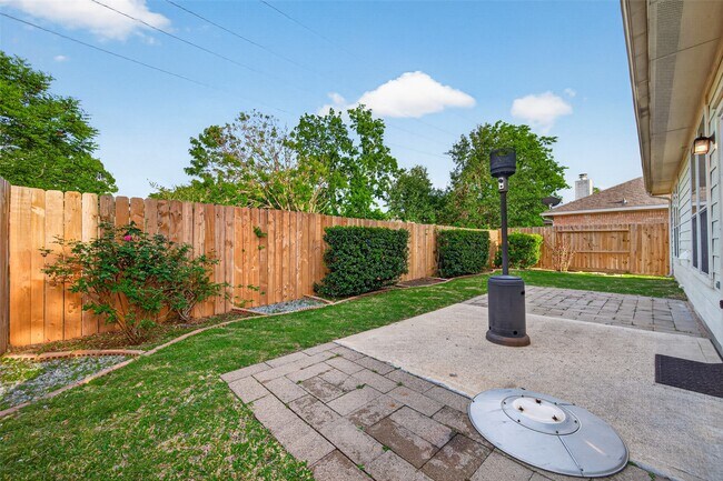 Building Photo - 16315 Woma Ct