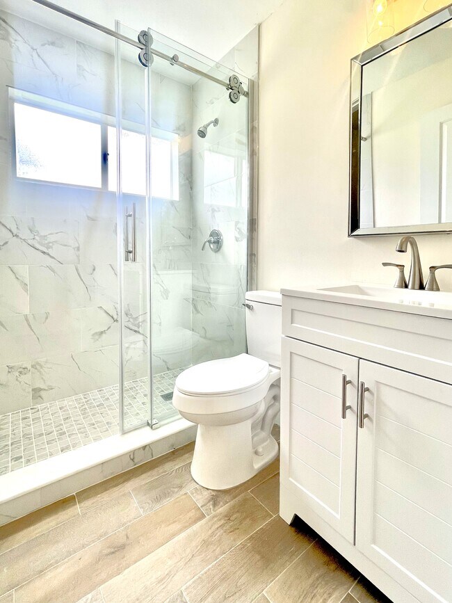 Building Photo - 1713 Carriage Brooke Dr