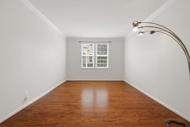 Building Photo - Sophisticated Colonial Offering Refined Finishes, Gourmet Kitchen & Spacious Floor Plan