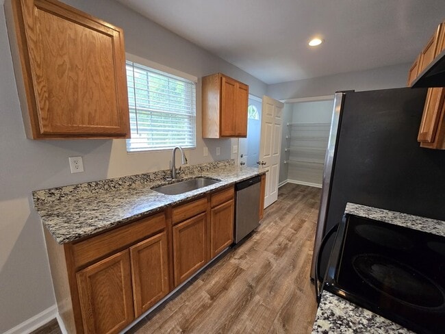 Building Photo - Available Now! Great Durham location newly remodeled. Single family home.