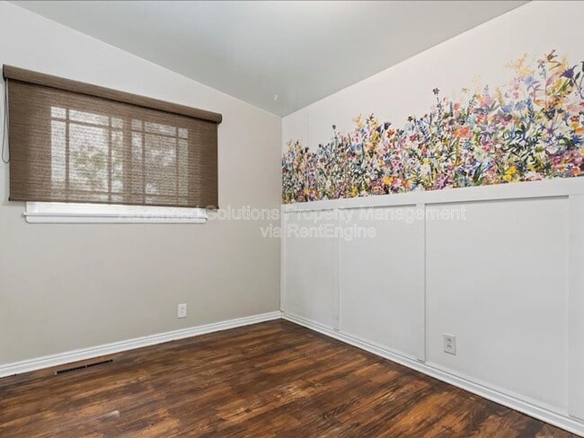 Building Photo - 2100 Theckston Rd