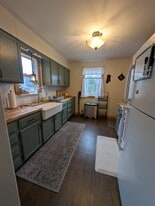 Building Photo - 601 N Front St