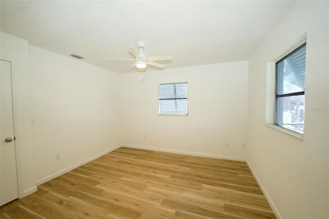 Building Photo - 391 Gulf Breeze Blvd