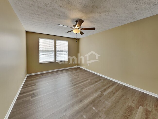 Building Photo - 368 Locust Forge Ln