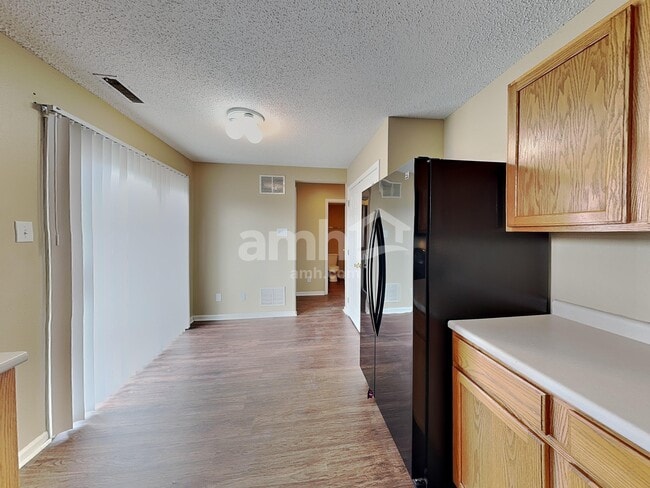 Building Photo - 2012 Fullwood Dr