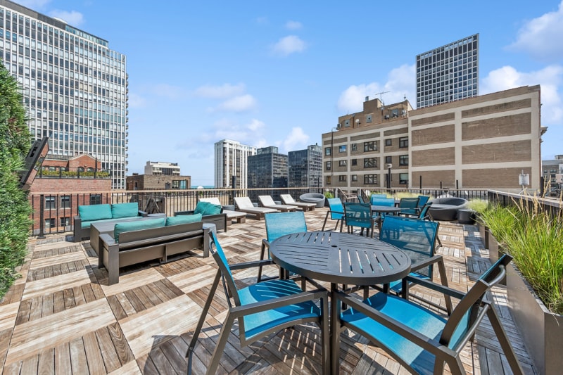 Building Photo - 238 E Chestnut St