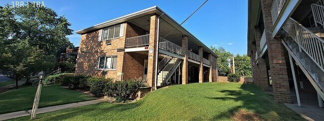 Building Photo - 4623 S Broadway