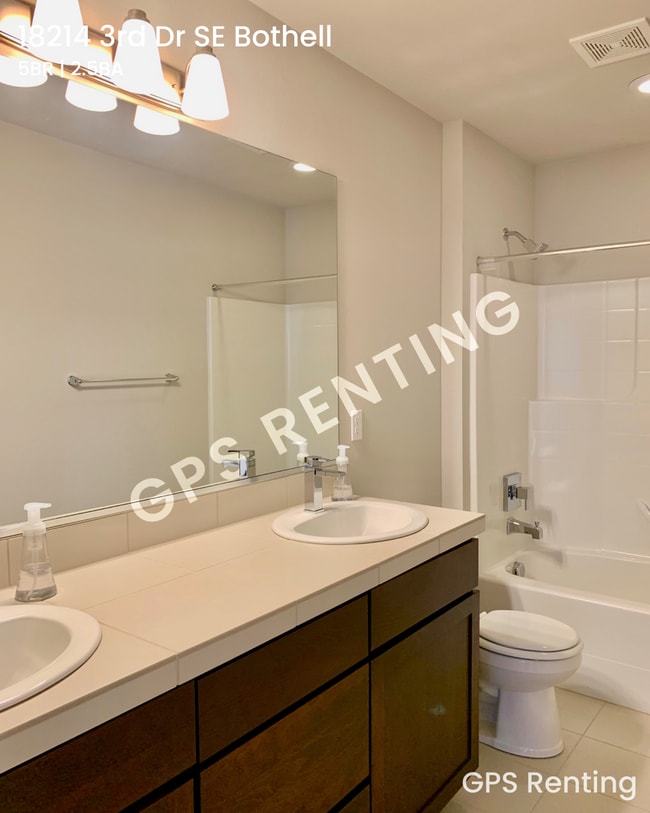 Building Photo - 18214 3rd Dr SE