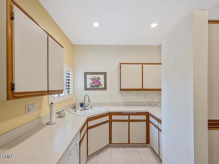 Building Photo - 77 Via Colinas