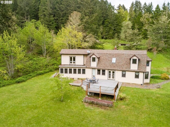 Building Photo - New Price! Custom Home