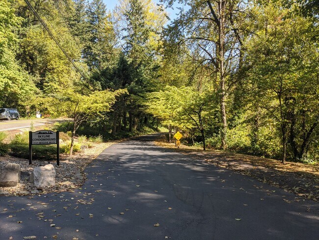 ENTRANCE OFF SKYLINE RD - 1500 SW Skyline Blvd