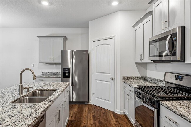 Building Photo - 4786 Barrett Oaks Dr
