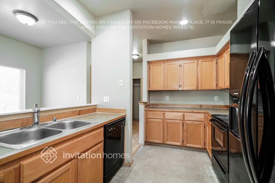 Building Photo - 2313 151st St E