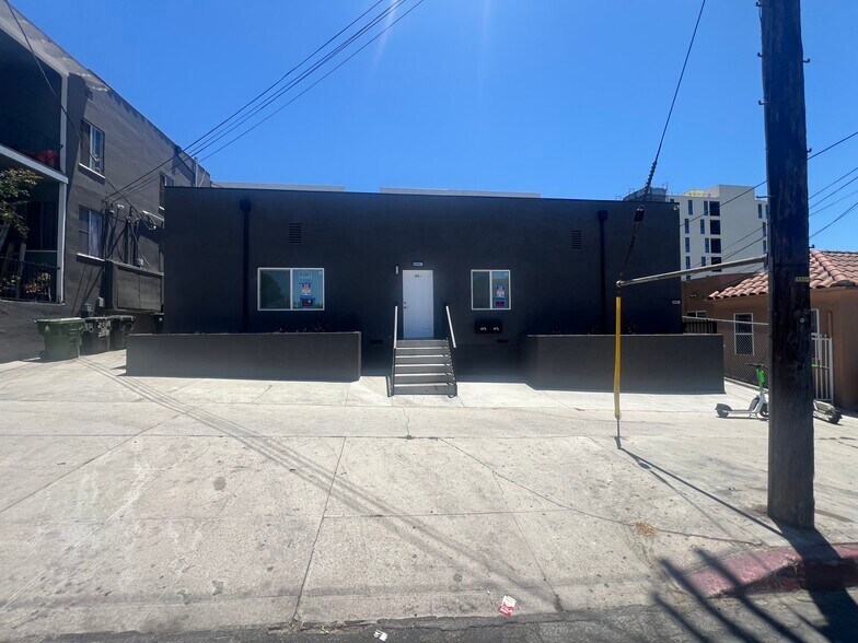 Building Photo - 266 Witmer St