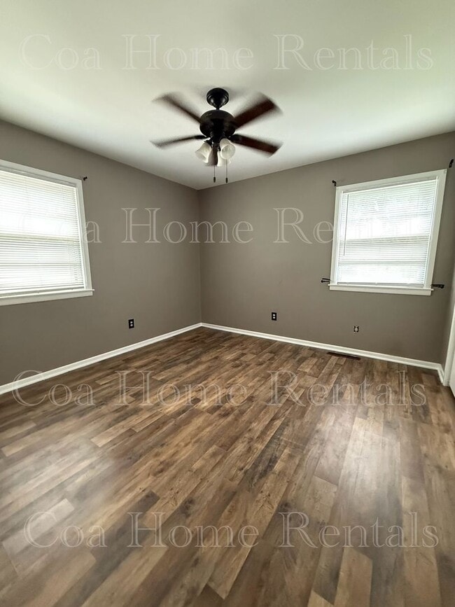 Building Photo - Derby Kansas Home
