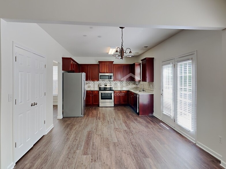 Building Photo - 9823 Jeanette Cir