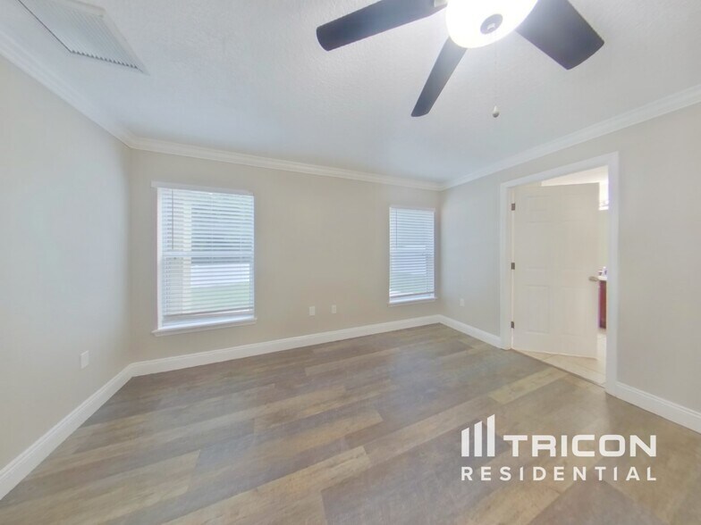 Building Photo - 11712 Colony Lakes Blvd