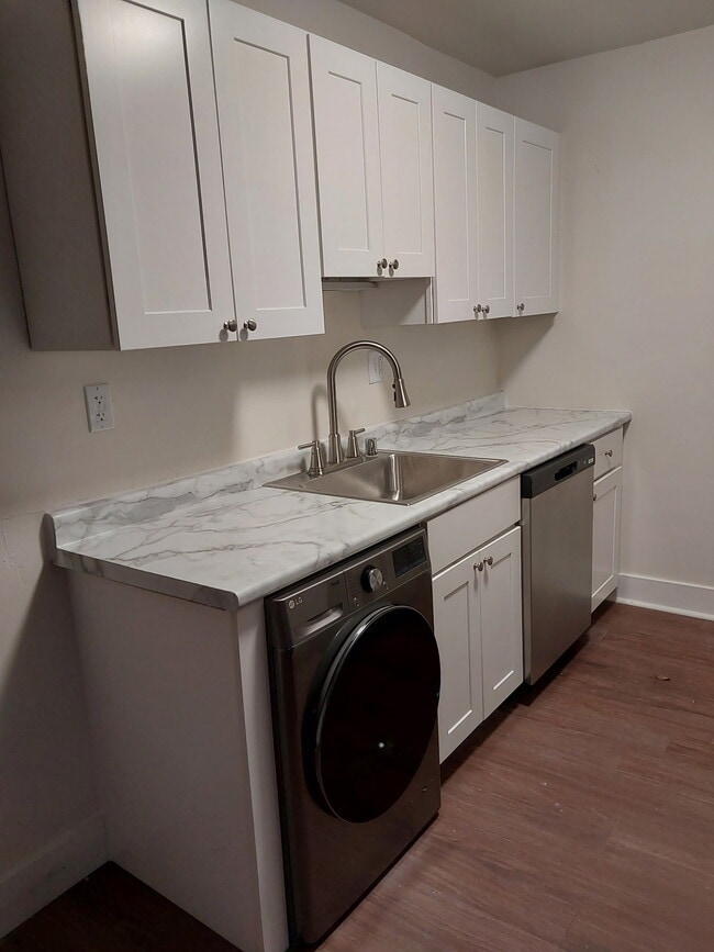 Building Photo - Sunnyslope Estates