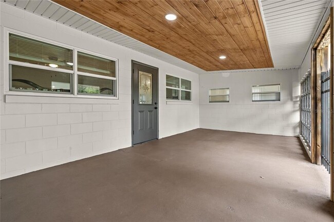 Building Photo - 137 Jay Dr