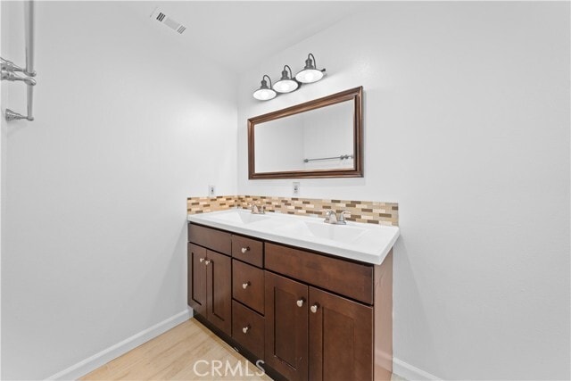 Building Photo - 15410 Elm Ln