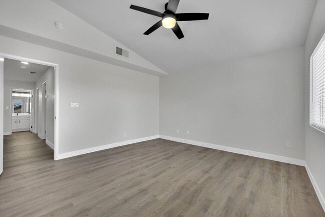 Building Photo - Step into this charming 3-bedroom, 3-bathroom home that has so much to offer!