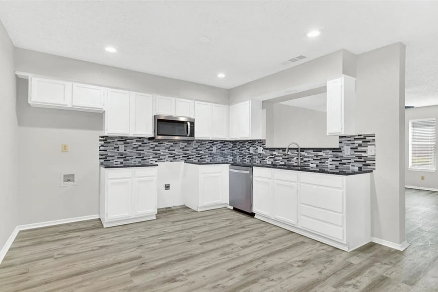 Kitchen - 701 Wolftrap Dr