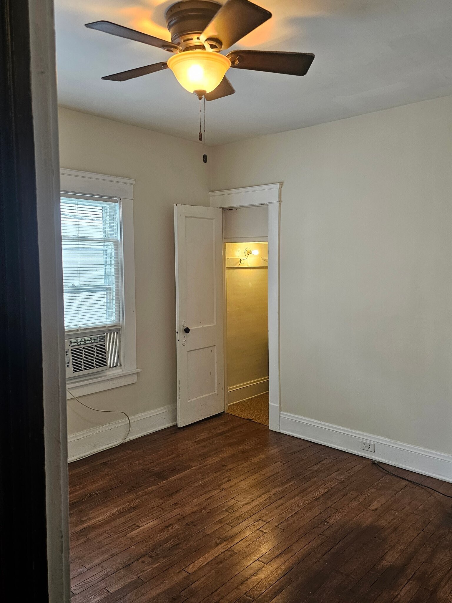 Building Photo - 2675 E 130th St