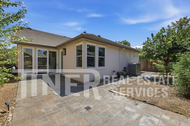 Building Photo - 1464 Willow Bend Rd