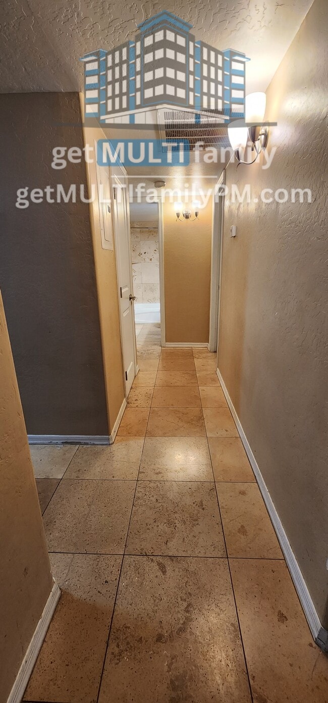 Building Photo - 3619 E Monterosa St