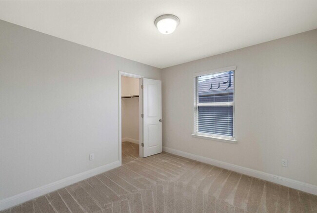 Building Photo - 118 Eli Whitney Way