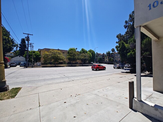 Building Photo - OLYMPIC BLVD., 10385 - 10389