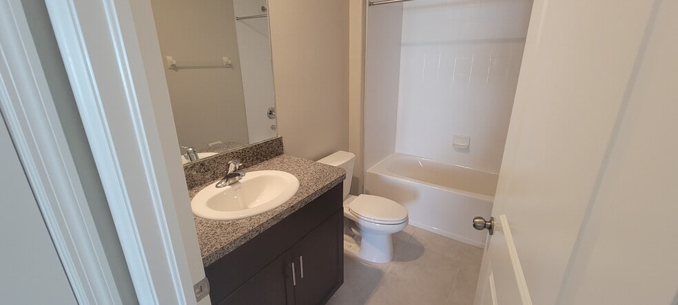 Building Photo - 4213 Romano Busciglio St