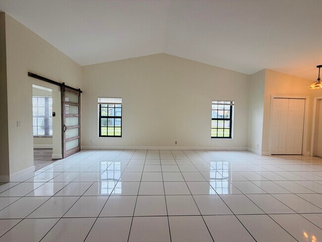 Building Photo - 9856 Watermill Cir