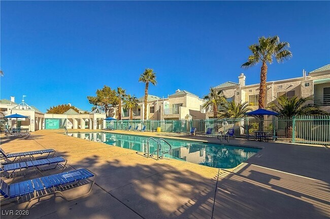 Building Photo - 7100 W Pirates Cove Rd