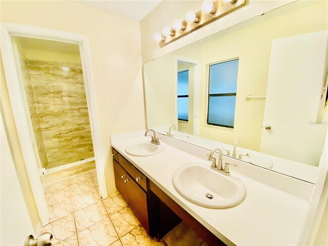 Building Photo - 378 Chicago Woods Cir