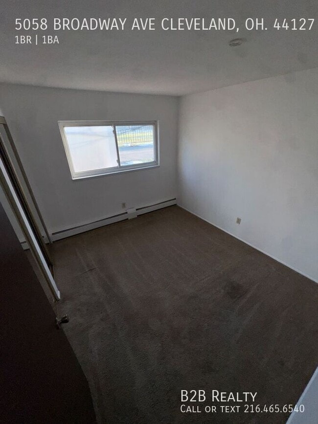 Building Photo - 5058 Broadway Ave