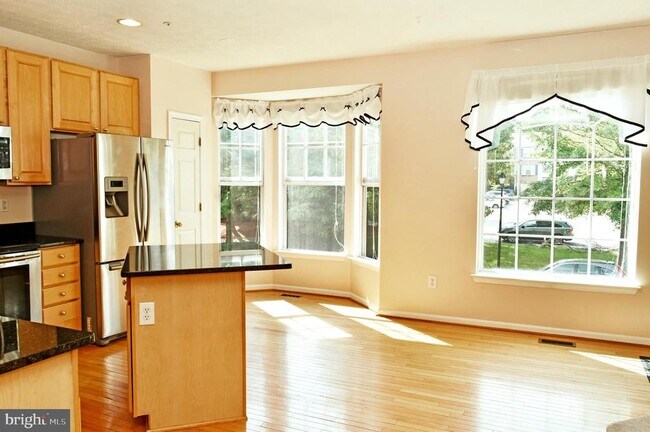 Building Photo - 7005 Cradlerock Farm Ct