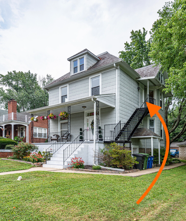 Primary Photo - 4303 Glenmore Ave