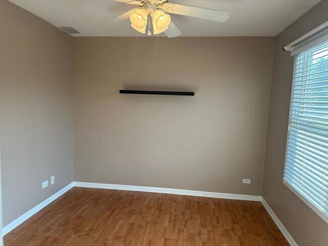 Building Photo - 5490 Fox Path Ln