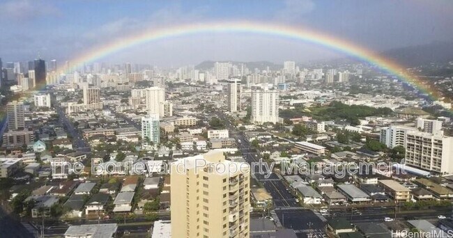 Building Photo - 2499 Kapiolani Blvd