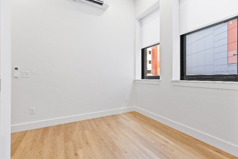 Building Photo - 101 Richmond St