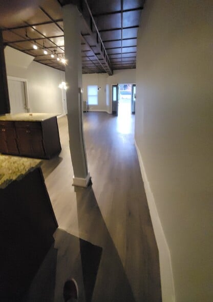 Building Photo - 440 Franklin Ave