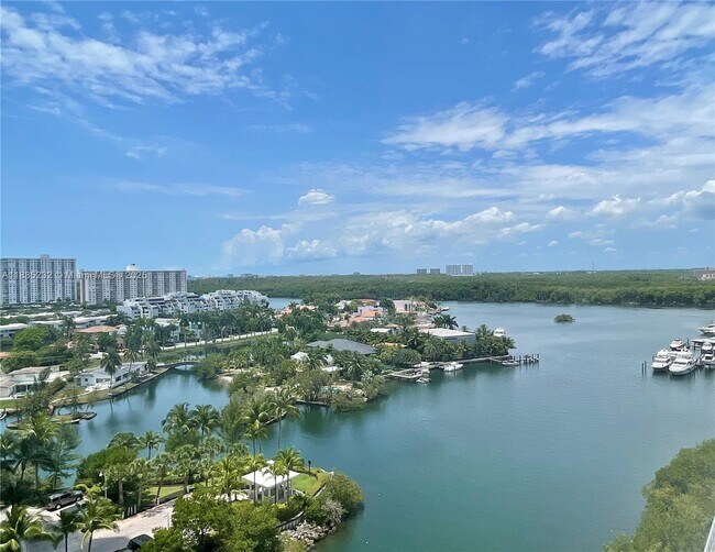 Primary Photo - 300 Sunny Isles Blvd