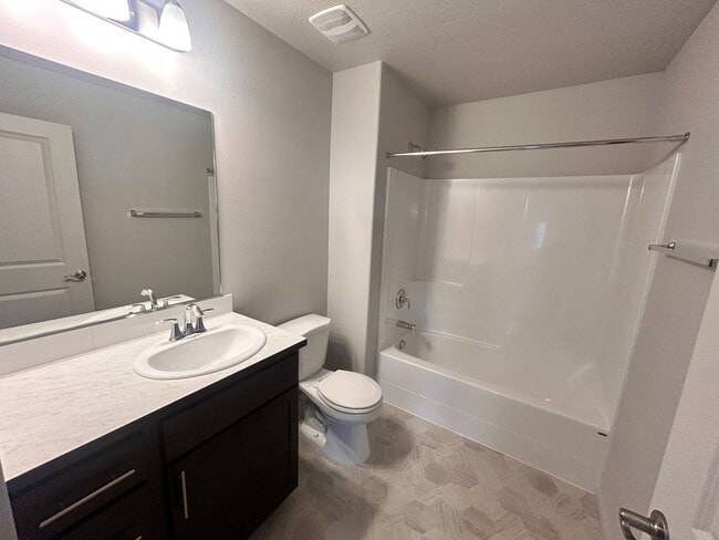 Building Photo - Stunning 3 Bed, 2.5 Bath Home in Spokane Valley!