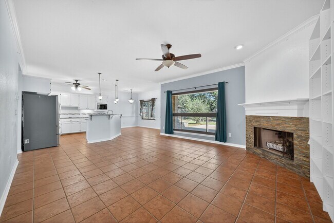 Building Photo - 13510 Mt Olympus