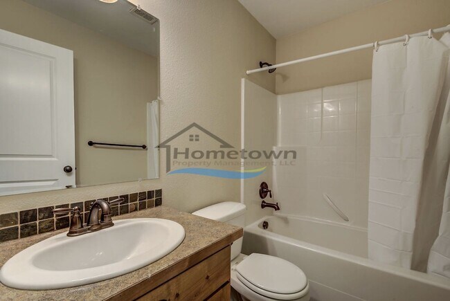 Building Photo - 2852 N Julie Ann Ct